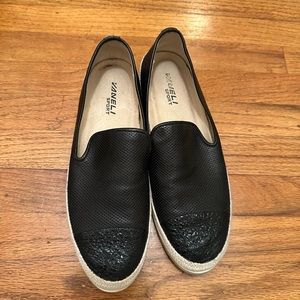 VANELI Sport. Black perforated Nappa leather. 1.5" espadrille loafer